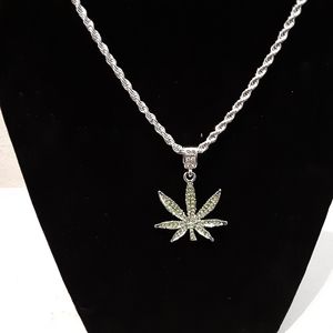 Cannabis pendant with necklace